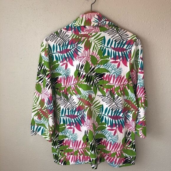 Passports Tropical Button Down Top Size L - Picture 7 of 7